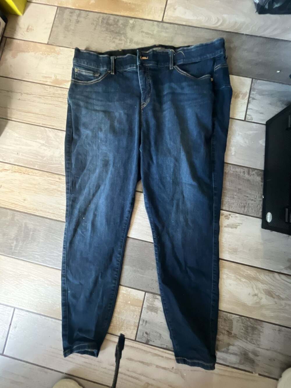 Torrid Bombshell Skinny Dark Wash Denim Jeans Size 24R
